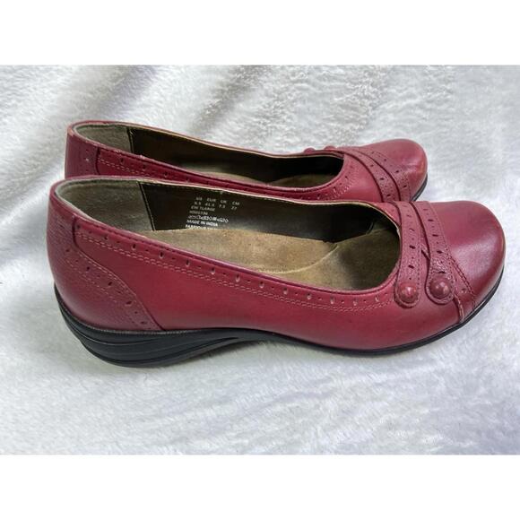 Hush Puppies Women's Size 9.5 EW Slip On Loafers, Red - Picture 5 of 10